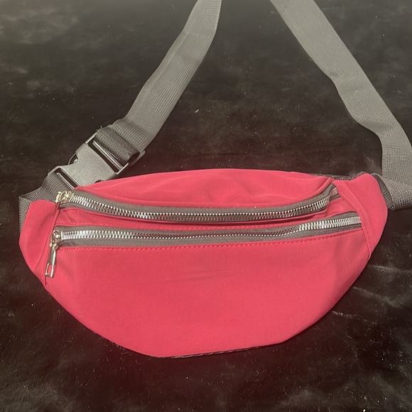 Handbags - Adjustable Fanny Pack